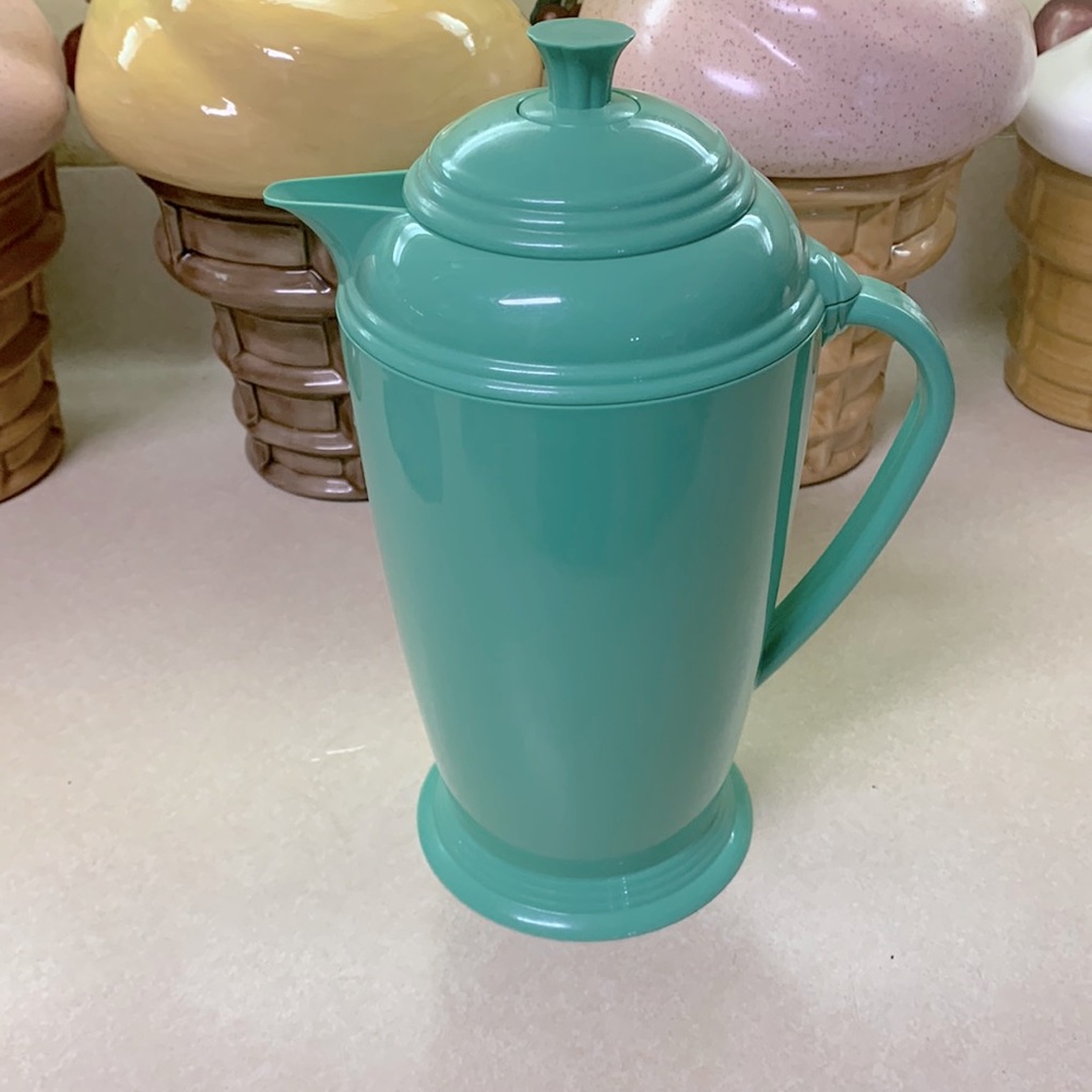 Fiesta drink dispenser plastic with internal glass storage